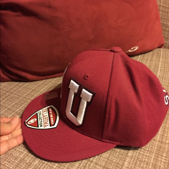 OU hat. - Picture 3 of 4